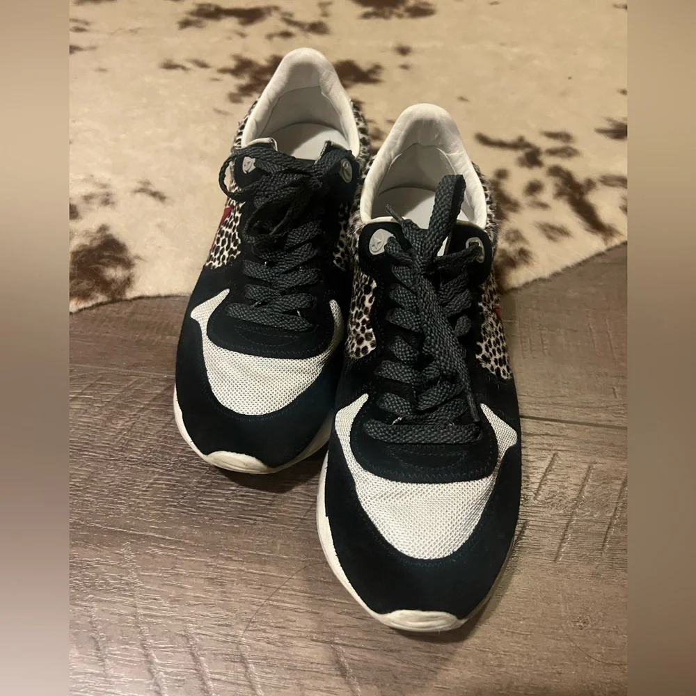 Golden Goose Animal Print with Red Star Accent Marathon Runners size 39 - Picture 10 of 11